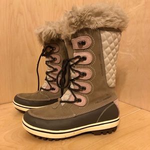 Helly Hansen winter boots
